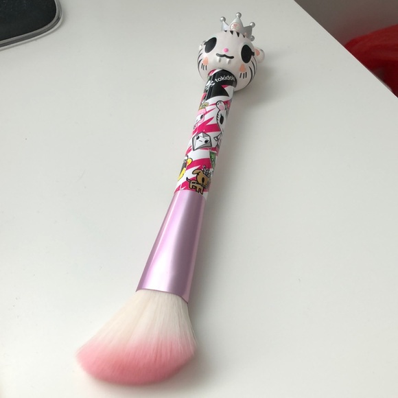 Tokidoki angled brush